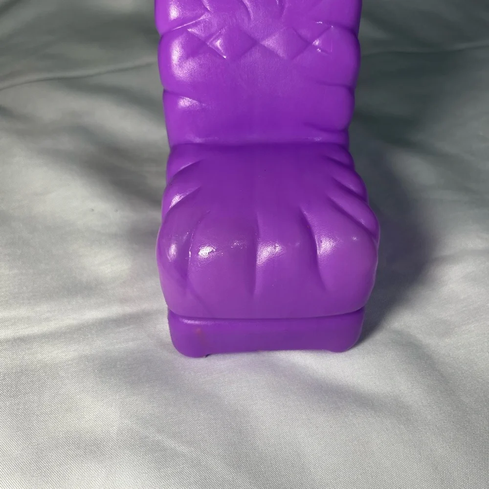 Vintage 1993 Barbie‎ Dream House Purple Plastic Chair Furniture Mattel